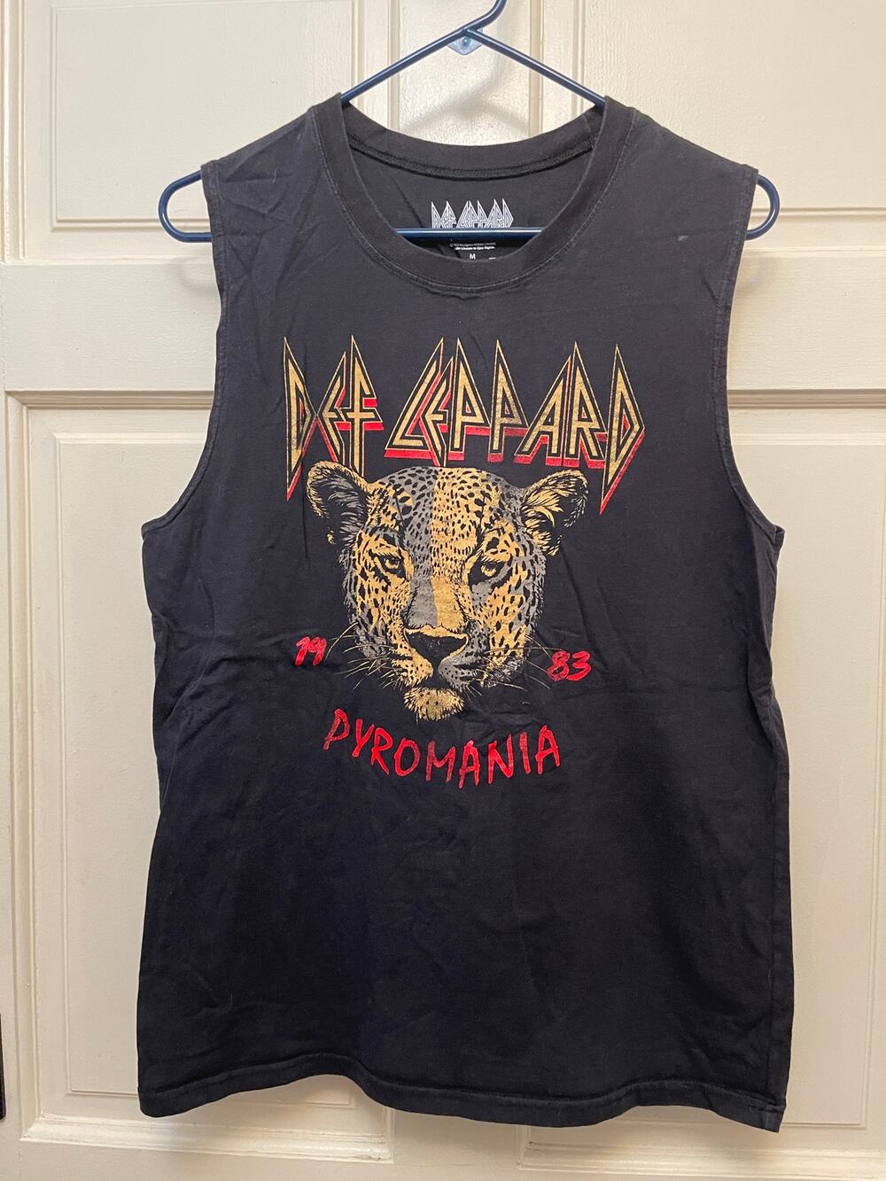 Sleeveless Def Leppard Black Muscle T-Shirt Y2k 1983 Pyromania Medium Tank Top